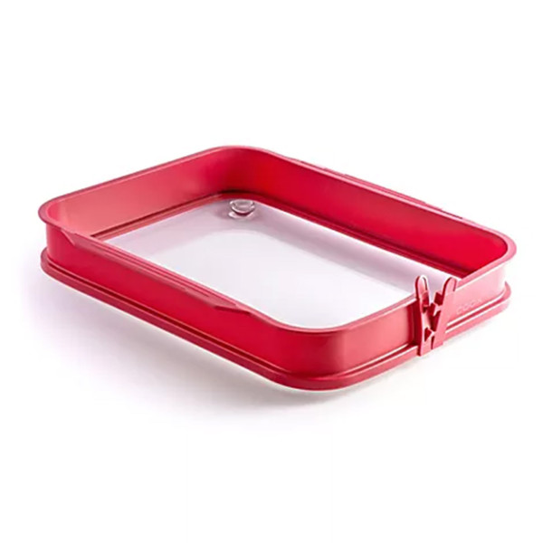 Auflaufform mit Glasboden und Glasfüßen