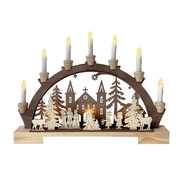 Lichterbogen Sternensänger vor der Kirche